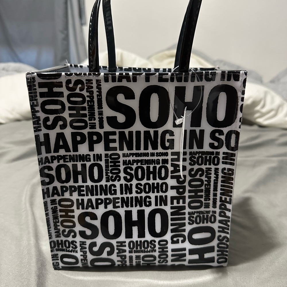 Bloomingdale’s tote bag